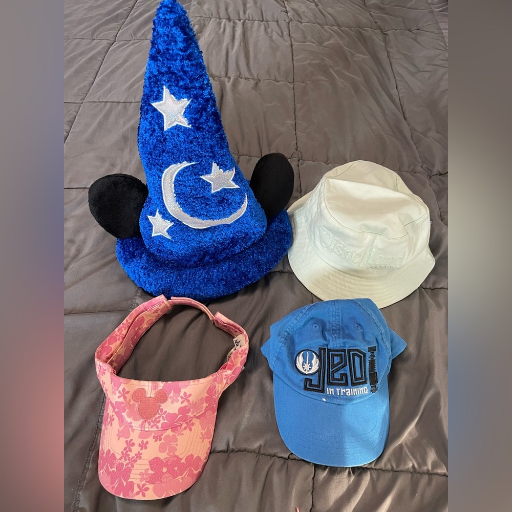 Lot of 4 Disney Hats Sorcerer Mickey Ears Bucket Hat Minnie Visor Star Wars Jedi